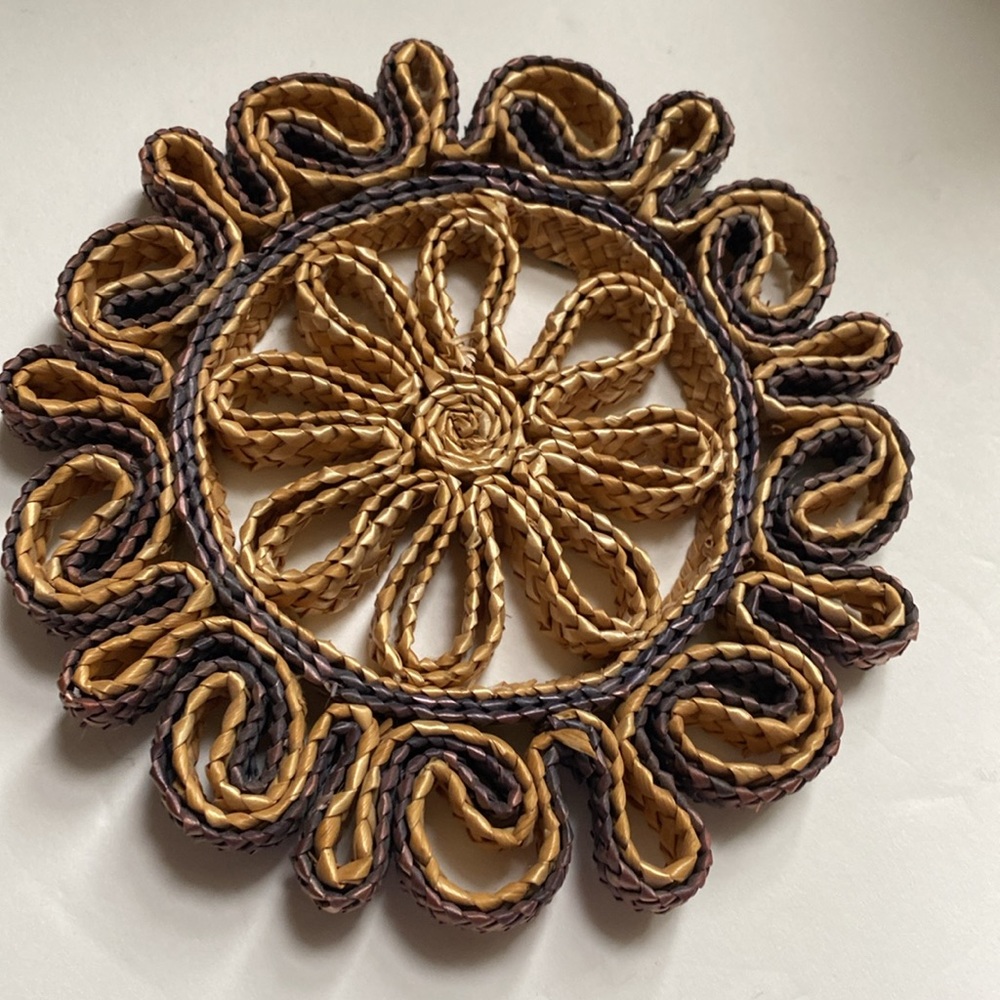 Vintage 6 inch raffia trivet. Nice neutral colours.
